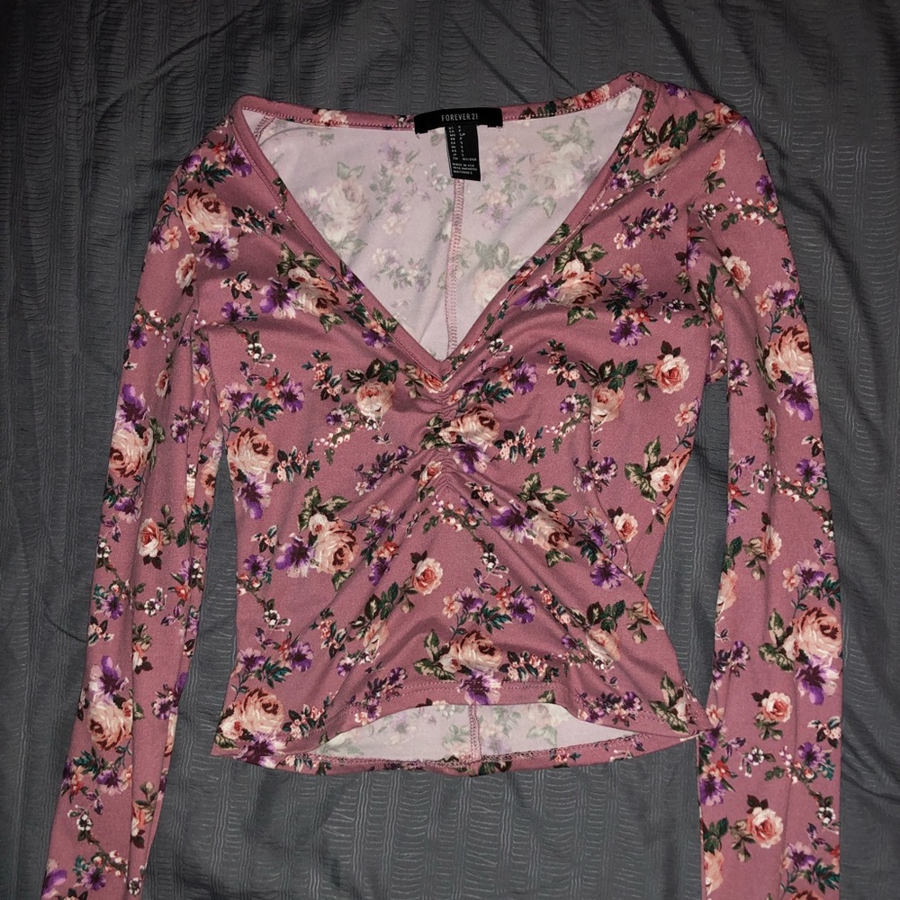 Long sleeve crop top